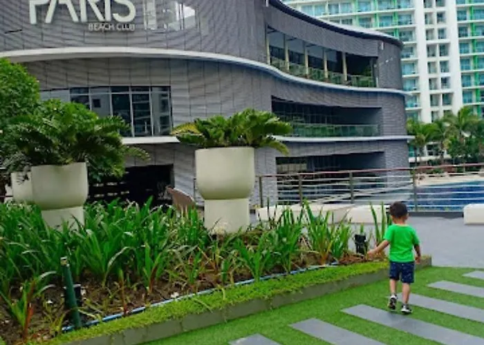 Aparthotel Azure Urban Residences