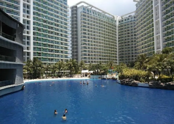 Azure Urban Residences Aparthotel 2*