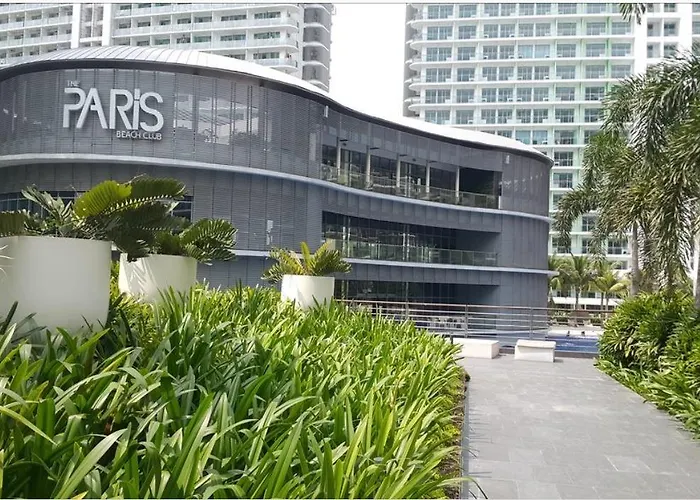 Azure Urban Residences 2*