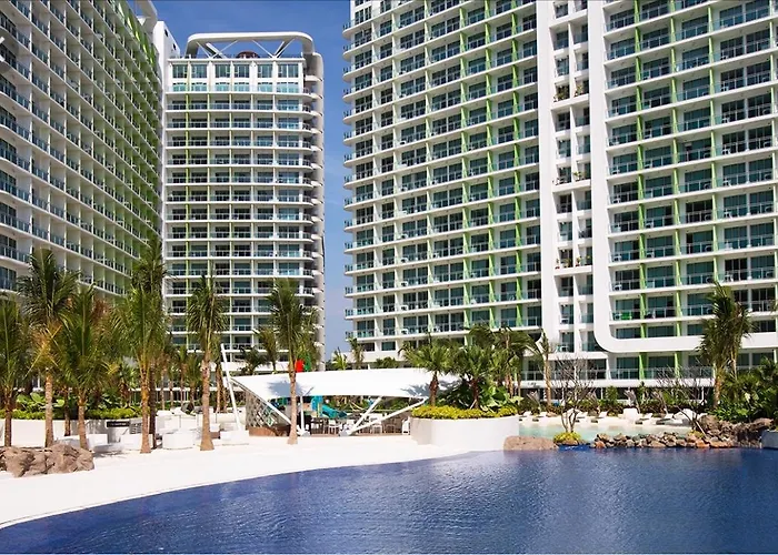 Azure Urban Residences 2*