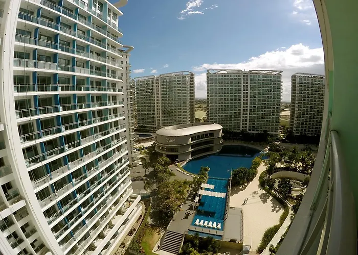 Azure Urban Residences Aparthotel 2*