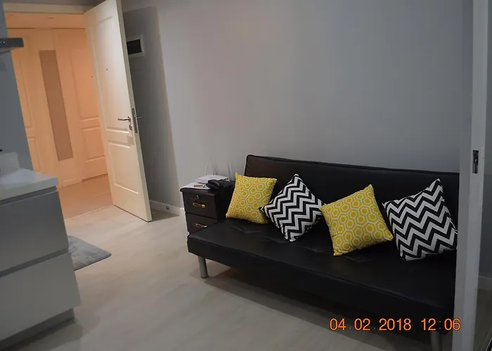 Azure Urban Residences Aparthotel 2*